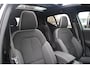 Volvo EX40 Single Motor Extended Range Ultra 82 kWh Panoramadak | Adaptive cruise control | Premium audio Harman/Kardon | 360 graden Camera | Verwarmbare voorstoelen + stuurwiel | Warmtepomp | Elektrische Achterklep |  Keyless