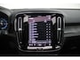 Volvo EX40 Single Motor Extended Range Ultra 82 kWh Panoramadak | Adaptive cruise control | Premium audio Harman/Kardon | 360 graden Camera | Verwarmbare voorstoelen + stuurwiel | Warmtepomp | Elektrische Achterklep |  Keyless