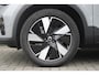 Volvo EX40 Single Motor Extended Range Ultra 82 kWh Panoramadak | Adaptive cruise control | Premium audio Harman/Kardon | 360 graden Camera | Verwarmbare voorstoelen + stuurwiel | Warmtepomp | Elektrische Achterklep |  Keyless