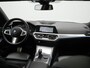 BMW 3-Serie 318i M Sport Shadow 156pk Dealer O.H | Panodak | Alcantara Sportstoelen Verwarmd | Camera & Parkassist | Keyless | Hifi Audio | Apple Carplay | 18"L.M | Sfeerverlichting |
