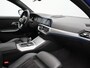 BMW 3-Serie 318i M Sport Shadow 156pk Dealer O.H | Panodak | Alcantara Sportstoelen Verwarmd | Camera & Parkassist | Keyless | Hifi Audio | Apple Carplay | 18"L.M | Sfeerverlichting |