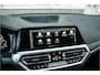 BMW 3-Serie Touring 320e Business Edition Plus | M sport | Pano | HUD | Leder