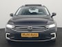 Volkswagen Passat Variant GTE Business Plug In Hybrid 218pk Dealer O.H PHEV | Panodak | Adaptive Cruise | Sportstoelen Massage & Verwarmd | Camera | Apple Carplay | BLIS | LED Koplampen |