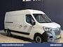 Renault Master 2.3 dCi 136pk L2H2 Euro6 Airco | Camera | Navigatie | LED | 2500kg Trekhaak | Cruisecontrol Parkeersensoren, Bijrijdersbank