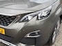 Peugeot 5008 1.2 PureTech Blue Lease Premium Trekhaak | Panoramadak | Full LED | Stoelverwarming | Massage stoelen | Adaptive CC | Camera | 7 persoons | Carplay/android auto |