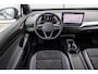 Volkswagen ID.5 286pk Pro Business 77 kWh | Achteruitrijcamera | Black Edition | Stoel-/ Stuurverwarming | Navigatie | 19'' LMV