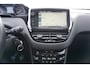 Peugeot 2008 1.2 PureTech Allure Climate / Navi / Cruise / Pano / Parkeers. / Trekhaak / Lm velgen / NAP