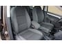 Volkswagen Touran 1.2 TSI 105pk Easyline 7p. Clima Stoelverw Navi *180176 km* trekhaak apple carplay 16 inch LM