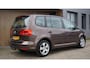 Volkswagen Touran 1.2 TSI 105pk Easyline 7p. Clima Stoelverw Navi *180176 km* trekhaak apple carplay 16 inch LM