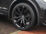 Volkswagen Tiguan 1.5 TSI R-Line Business+ | Black Style | Sfeerverlichting | Leer | Virtual Cockpit | Apple Carplay | NL-Auto |