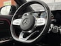 Mercedes-Benz GLA 180 Business Solution AMG | Smartphone integratie | Memory pakket | Panoramadak | Trekhaak | Stoelverwarming | Nightpakket