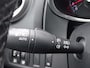 Renault Clio TCe 90pk Iconic | Climate control | Leer + stoelverwarming | Navigatie | 17" Lm velgen | Camera