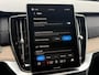 Volvo XC90 2.0 T8 Plug-in hybrid AWD Plus Dark Panorama dak / Head-up display / Luchtvering / Elektr. stoelverstelling / Stoel-, stuur-, achterbank verwarming / Bowers & Wilkins