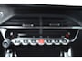Peugeot 2008 1.2 Hyb 136 All. GripC stoelverw cam v+a