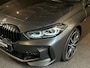BMW 1-Serie 120i High Executive Edition M Pano/ M stoelen/ 19"/ PDC/ Led/ Navi/ Ambient
