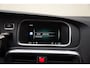 Volvo V40 2.0 T2 Summum [ Navigatie Stoelverwarming Cruise control ]