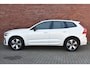 Volvo XC60 T6 350PK Plug-in hybrid AWD Plus Dark | Trekhaak |