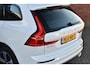 Volvo XC60 T6 350PK Plug-in hybrid AWD Plus Dark | Trekhaak |