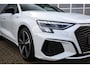 Audi A3 Limousine 35 TFSI 3x S-Line 150PK Trekhaak|Zwart optiek|Matrix|Dynamisch