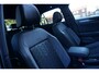 Volkswagen T-Roc 1.5 TSI R-Line Black Style Pano|Trekhaak|Camera|19" LMV