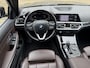 BMW 3-Serie 330e Business Edition Plus | BMW Laser Light | Adaptieve cruise | Lederen interieur | Wegklapbare trekhaak | Sportstoelen met stoelverwarming | Navigatie | Apple CarPlay / Android Auto | Sfeerverlichting | DAB | Keyless | Virtual cockpit | Volledig onderhouden!