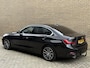 BMW 3-Serie 330e Business Edition Plus | BMW Laser Light | Adaptieve cruise | Lederen interieur | Wegklapbare trekhaak | Sportstoelen met stoelverwarming | Navigatie | Apple CarPlay / Android Auto | Sfeerverlichting | DAB | Keyless | Virtual cockpit | Volledig onderhouden!