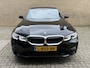 BMW 3-Serie 330e Business Edition Plus | BMW Laser Light | Adaptieve cruise | Lederen interieur | Wegklapbare trekhaak | Sportstoelen met stoelverwarming | Navigatie | Apple CarPlay / Android Auto | Sfeerverlichting | DAB | Keyless | Virtual cockpit | Volledig onderhouden!