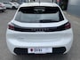 Peugeot 208 75pk Active (Airco - Parkeersensoren - Navigatie via APP - Cruise Controle - Parelmoer wit)