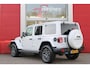 Jeep Wrangler Unlimited 4xe 380PK SAHARA OVERLAND | TRAILRATED | NAVIGATIE | APPLE CARPLAY/ANDROID AUTO | ACHTER/VOOR CAMERA | UITNEEMBARE DAKPLATEN | HARDTOP IN KLEUR | LEDEREN BEKLEDING | STOEL/STUUR VERWARMING | LED KOPLAMPEN | ADAPTIVE CRUISE CONTROL | TREE PLANKEN | HARD WHEELCOVER |