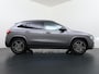 Mercedes-Benz GLA 250 e Business Solution AMG | Night Pakket | Winter Pakket | Trekhaak | Panoramadak | Dodehoekassistent | MULTIBEAM LED Koplampen | Stoelverwarming | Stuurverwarming | Sfeerverlichting | Apple CarPlay | Android Auto | Elektrische Achterklep | Elektrisch Inklapbare Buitenspiegels | Achteruitrijcamera | Parkeersensoren