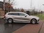 Volvo V60 2.0 T5 Momentum | Sportstoelen | Apple Carplay | Cruise Control | Leer | Trekhaak |