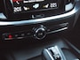 Volvo V60 2.0 T5 Momentum | Sportstoelen | Apple Carplay | Cruise Control | Leer | Trekhaak |