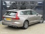 Volvo V60 2.0 T8 Twin Engine AWD Inscription | Pano | Leder