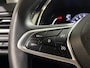 Renault Captur 90PK TCe Intens | 1e eigenaar | Trekhaak | Camera | Climate Control | Apple CarPlay/Android Auto | Cruise Control | Full LED | Lichtmetalen Velgen | Licht & Regen Sensor | Armsteun |