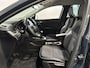 Renault Captur 90PK TCe Intens | 1e eigenaar | Trekhaak | Camera | Climate Control | Apple CarPlay/Android Auto | Cruise Control | Full LED | Lichtmetalen Velgen | Licht & Regen Sensor | Armsteun |