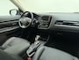 Mitsubishi Outlander 2.0 PHEV Executive Edition X-Line | Navigatie | Climate Control | Camera | Keyless | Lichtmetalen Velgen |