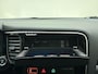 Mitsubishi Outlander 2.0 PHEV Executive Edition X-Line | Navigatie | Climate Control | Camera | Keyless | Lichtmetalen Velgen |