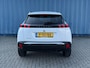 Peugeot 2008 Allure Parkeer sensoren achter | Apple carplay en Android auto | Cruise control | Carbon afwerking interieur | Led