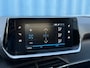 Peugeot 2008 Allure Parkeer sensoren achter | Apple carplay en Android auto | Cruise control | Carbon afwerking interieur | Led