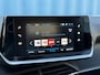 Peugeot 2008 Allure Parkeer sensoren achter | Apple carplay en Android auto | Cruise control | Carbon afwerking interieur | Led