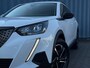 Peugeot 2008 Allure Parkeer sensoren achter | Apple carplay en Android auto | Cruise control | Carbon afwerking interieur | Led