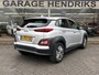 Hyundai Kona Electric EV Comfort 64 kWh | SOH: 95,3% | 3 Fase | Warmtepomp | Navi | Adaptive CC | Climate |