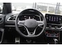 Volkswagen T-Roc 1.5 TSI R-Line Automaat/Trekhaak afneembaar/Apple carplay/Achteruitrijcamera/Keyless/Stoelverwarming/IQ Light/Adaptive cruise control/Parkassist/Lane assist/DAB+/Inklapbare spiegels