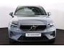 Volvo XC40 B3 Core - IntelliSafe Assist & Surround - Parkeercamera achter - Verwarmde voorstoelen & stuur - Parkeersensoren voor & achter - Draadloze tel. lader - High Performance audio - Extra getint glas - 19' LMV