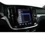 Volvo V60 2.0 T6 Recharge AWD R-Design | Trekhaak | SOH 99,1 | Mem stoelen | camera| Stoel & Stuur verw. |