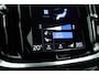 Volvo V60 2.0 T6 Recharge AWD R-Design | Trekhaak | SOH 99,1 | Mem stoelen | camera| Stoel & Stuur verw. |