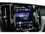 Volvo XC60 2.0 T6 Plug-in hybrid AWD Plus Dark | Trekhaak | Pano | ACC | Blis | H&K Audio | Sport stoelen | stoel&stuur Verw. |