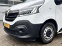 Renault Trafic 2.0 dCi L1H1 120pk Bouwjaar 08-07-2021 Airco Cruise controle 3-Persoons Telefoonverbinding Parkeersensoren achter Sitebars 1e eigenaar Euro 6 Dealer onderhouden