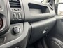 Renault Trafic 2.0 dCi L1H1 120pk Bouwjaar 08-07-2021 Airco Cruise controle 3-Persoons Telefoonverbinding Parkeersensoren achter Sitebars 1e eigenaar Euro 6 Dealer onderhouden