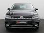Volkswagen Tiguan 1.5 TSI ACT Highline Business R-line 150PK DSG Trekhaak, 19" LM Velgen, Achteruitrijcamera, ErgoActive bestuudersstoel, Park assist, Stoelverwarming, Adaptieve Cruise